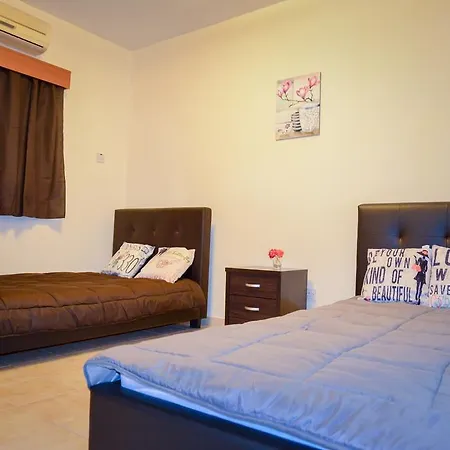 Nicolas Apartman Ajía Nápa